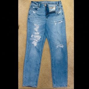 American Eagle Mom Jeans